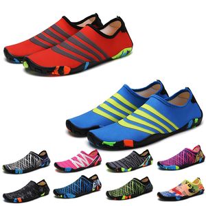 2024 sandálias unissex sapatos masculinos de secagem rápida sapatos de surf respirável malha das mulheres sapatos de água tênis de praia tamanho 35-45