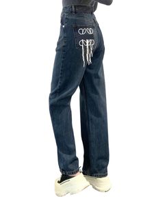 Hohe Taille, Logo-Quaste, gerade Jeans, Damen-Denim-Hose, modische, schicke, lässige blaue Hose