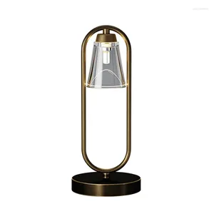 Tischlampen Kreative konische Kristall Schreibtisch Nordic Luxus Salon Schlafzimmer Nachttisch Kupfer Licht Home Beleuchtung Dekoration