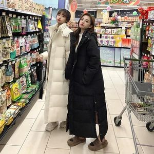 女性のトレンチコート2024冬の綿xロングパーカス濃い暖かい韓国のパッド入りジャケット大規模3xl服女性コート