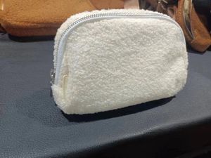 Peluş Kadın Çanta Düz Renk Torbaları Omuz Crossbody Göğüs Çantası Marka Tasarımcısı Kadın Paket Çanta