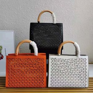 Designer Hollow Tote 1BG405 Summer Fresh Liten Bärande väska Fransk stil avancerad fashionabla utsökt lättvikt och enkel design stor kapacitet