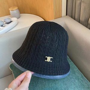 Letnie dzianinowe czapki designerskie czapki dla kobiet oddychających stałych czapek damskich