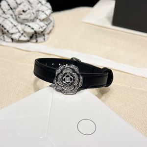 Damen-Designer-Armreif, Kamelien-Armband, Leder, 3A, 925 versilbert, verstellbare Größe, Geschenk, luxuriöser Kupferschmuck, klassischer Armreif, Hochzeitsgeschenk, Armband mit Box