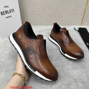 Playoff Leather Sneaker Berluti Men's Casual Shoes New Men's Calf Leather Low Top Sports Shoes Scritto Mönster One Step Sneaker Hbav