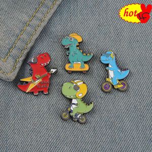 Dinossauro dos desenhos animados jogando skate bicicleta guitarra forma esmalte pinos bonito animal broches roupas dos homens das mulheres lapela pino emblemas jóias