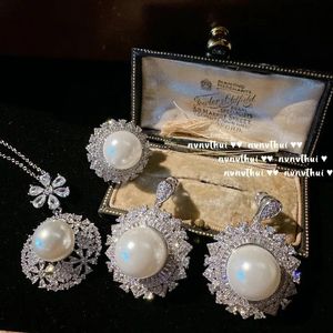 Zestawy NOWOŚĆ Zestawy biżuterii Pearl S925 Srebrne białe złoto W 100% prawdziwe naturalne kolczyki z perełek dla kobiet Pierścień dla kobiet