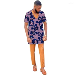 Tute da uomo Design su misura Top con scollo a V con pantaloni solidi Abito da sposo marrone-giallastro Abiti da stampa africani maschili