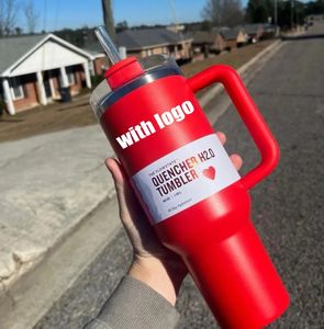 Parada 40 oz Cosmo in acciaio inossidabile con marchio Flowstate Tumbler Flamingo 40 Oz Quencher H2.0 Tazza regalo per San Valentino Rosso Bersaglio Rosa invernale scintillante Tazze di caffè ffee