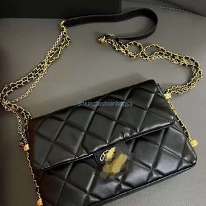 Fashionabla mandarin anka chanellybag mångsidig avancerad kedja en axelkors axelväska high end pu lingge chain väska liten doftande vindkors axelväska