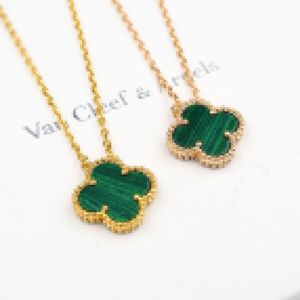 4 Leaf Clover Necklace Designer Womens Jewelry Luxury Plated Pendants Mother-Of-Pearl Pendants New With Box Popular Women Girl Valentines Day Mothers Jewelry