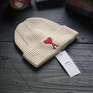 Ami Knit Hat Designer Beanie Love a Hafdery Woman Projektantka męska kapelusz wełniany wełniany kapelusz ciepłe pary narciarstwo zimny hat ixpy