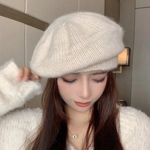 Solid Color Women's Beret Retro Wool Sticked Warm Beret Women's Autumn and Winter Artist Painted Hat 240110