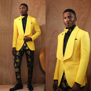 Smoking da sposo giallo brillante per matrimonio slim fit con scialle bavero giacca da uomo festa compleanno abbigliamento formale solo una giacca