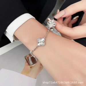 Designer Van Cl-Arp Bracelet Four Leaf Grass Five Flower Women's 925 Pure Silver Panda White Fritillaria Red Agate Chalcedony High Version 18k Rose Gold QFKD