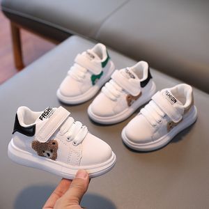 Babyskor nyfödda pojkar flickor första vandrare mjuka ensamma babyskor spädbarn antislip casual skor sneakers