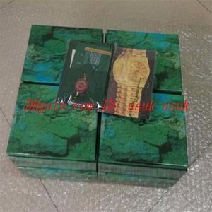 2022 Ship Super Quality Watch Box New Style Green Original Box Papers Leather Bag Presentlådor i GM T SU B Se A Watch Box Gree237L