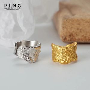 Küpe F.I.N.S 1pc Kore Moda Kadın S925 STERLING Gümüş Kırışıklık Kulak Klipsi Delin Yüzey Yüzey Geniş Kulak Manşet İnce Takı