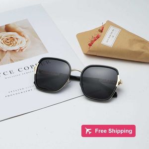 Occhiali da sole firmati Nuovo Xiaoxiangjia Occhiali da sole polarizzati Anti radiazioni UV Donna HD Precision Film Fashion Trend 625P