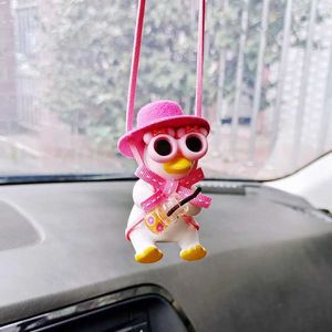 Bil interiörhänge söt rosa liten anka swing kawaii hängande auto bakspegel spegel doft dekoration tillbehör flickor gåva