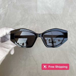 Designer Sunglasses High quality French romantic thick frame round face CE oval square cat's eye triumphal arch sunglasses women LJ61