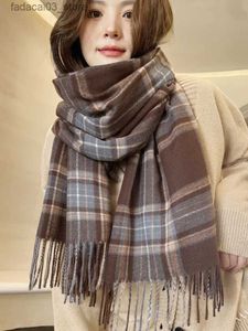 Halsdukar nya imitation kashmir kvinnliga damer halsduk vinter preppy stil ruttning tofs scarve pashmina mujer foulard bufanda lång wrap sjal q240111
