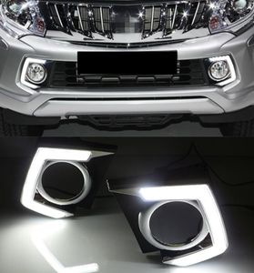 Mitsubishi Triton L200 2015 2016 2017 2018 CAR LED DAYTIME RANING LIGHT DRL LAMP DRL LAMP DIMMING FULG2048438の2PCS