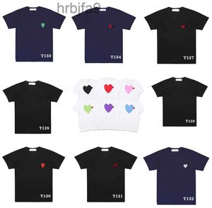 Spela designer skjortor mode cdg badge kläder komfort t shirt ärmar sommarälskare topp tshirt designersg2qz 5ojv 5ojvccb7 ccb7ccb7 ccb7 7939er23 er23