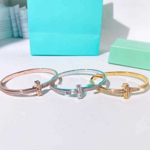 Tiffanylris charmarmband lyxiga designers armband konsumerar lärare närvarande Rose Gold Gift Lovely With Box HL1D