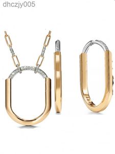 Luxury Lock U Necklace Armband Earring Ring and Set Designer för kvinnor med diamanter Fashion Gold Rose Titanium Steel smycken Fade aldrig bröllopspresent E2C5