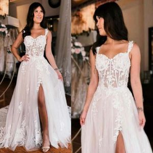 Fulllace Wedding Dress for Bride A-Line Spaghetti Straps Illusion Beaded Setsed Spets Tiered Tulle Sexig High Split brudklänningar för äktenskap D067