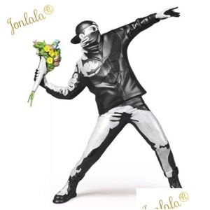 Dekorativa föremål Figurer Moderna konst Banksy Flower Bomber Harts.