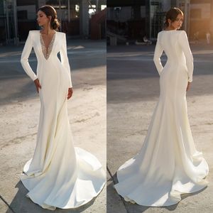 Vestidos de casamento modernos de sereia, vestidos de noiva com lantejoulas, mangas compridas, decote em v, cetim, vestido de noiva feito sob encomenda