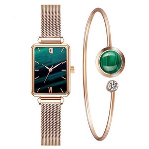Tiktok Red Fashion Watch Small Green Square Lazy Magnet Button Lady's All Match Gift Set Women's Watch.