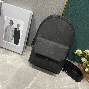 Woman Pilot Slingbag Leather Chest Pack Clutch Designers Adjustable Strap Messenger Bag Commuting Bag Wallet M23765