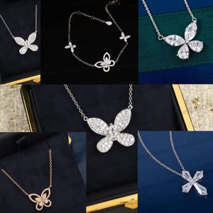 Collana in argento 925 con pendente a farfalla fantasma Graf con cinque fiori Orecchini a bottone multipli Cavo 3D con diamanti pieni Gioielli di alta qualità Catena con clavicola da donna