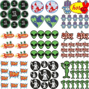 10 pçs/lote Patches para Roupas Crianças Meninos Espaço Estrela Carta Ufo Listras Bordados Anime Pacote Atacado Em Massa Costurar Ferro em Parches