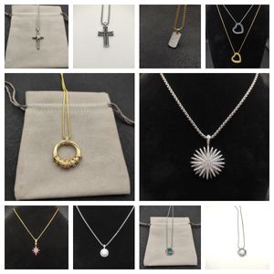 Pendant Necklaces David Y Jewelry Cross Necklace Zircon Punk Fashion Design for Women Men Charm Fashion Athens