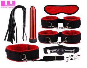 8 w 1 Zestaw do zabezpieczenia seksu dla dorosłych Zestaw kajdanki Footcuff Whip Vibrator Sutek Sutek Pary Opasp oczy erotyczne zabawki seksualne dla SM Y19129943581