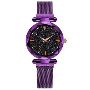 2019 New Tiktok Watch Female النسخة الكورية Simple Fashion Star Quartz Vibrato Ladies 'Watch.