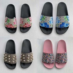 Sandal Tasarımcı Düz ​​Terlik Erkek Kadın Çiçek Flip Flops Mules Çöl Kum Onyx Loafer Terlikleri Kurum Sülfür Ünlü Slayt Slaytları Ücretsiz Nakliye