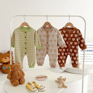 7268 Macacão de bebê outono moda urso meninos roupas botões escalada 03 anos crianças 240110