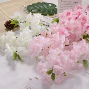 4 st faux 4-gaffel Cherry Blossom gren Silkblommor DIY Bröllopstak Bakgrund Decoration Holiday Events Party Tree of Sakura Flower Arrangement