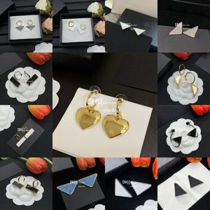 Siyah Üçgen Tassel Küpe Eardrop Saplama Şık Rhinestone Elmas Küpe Marka Kutusu Paket Doğum Günü Hediyesi