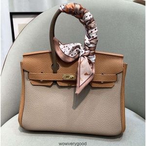 Designer Bags Luxury Fashion Totes 2023 Ny avancerad färgblockväska Togo Top Layer Cowhide Handväska kapacitet Stor en axel crossbody väska