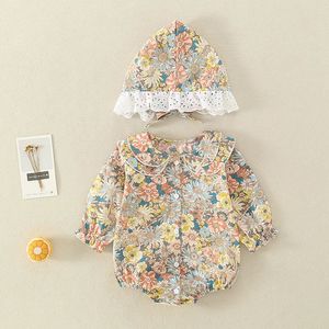 Sommar baby flickor romperhat bomull Peter pan krage ruffles spets långärmad spädbarn födda jumpsuits bebe söta plagg 324m 240110