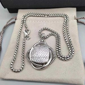 Colares de luxo com corrente de caixa Ys Colar com pingente de zircônia cúbica completa Iced Out entrelaçados Design personalizado para acessórios de joias femininas