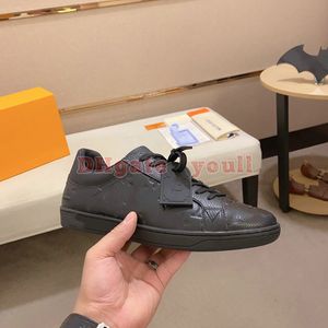 Designer shoes luxury men's fashion casual shoes Genuine Leather The new autumn low-top casual sports shoes burst non-slip wear super comfortable