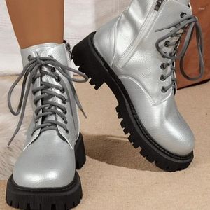 Boots skor för kvinnor 2024 Vinter högkvalitativ silver kvinnors antislip och slitsträckta damer hög toppmotorcykel