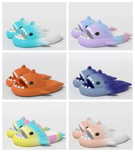 2024 Designer Outdoor Beach Mens Womens Casual Slippers Sandals Pink Blue Gray Black Sizes 35-45